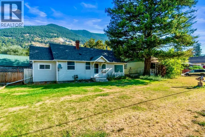 5722 97 Highway N, Falkland, British Columbia V0E1W0