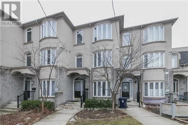 UPPER - 6 ALTAMONT ROAD, Toronto (Newtonbrook West), Ontario M2M1S4