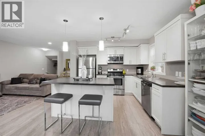 427 Redstone View NE, Calgary, Alberta T3N1B5