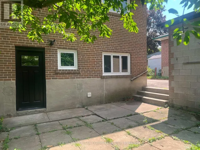 110 MARCELLA STREET, Toronto (Woburn), Ontario M1G1L4