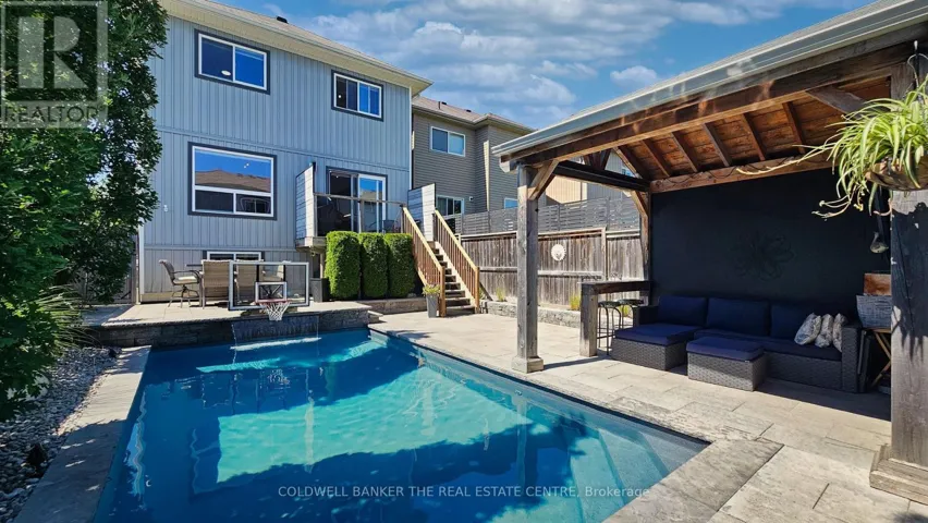 37 PEARL DRIVE, Orillia, Ontario L3V0A5