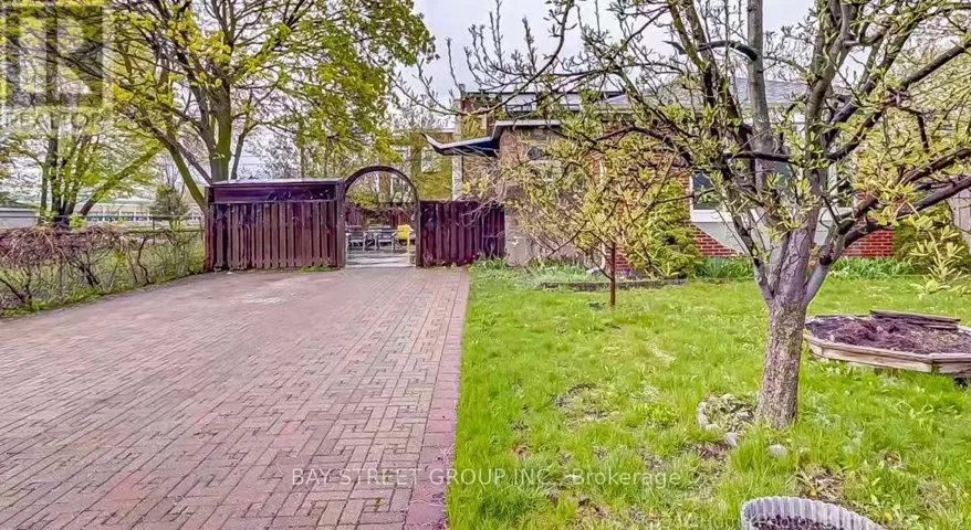 MAIN - 497 LYNETT CRESCENT, Richmond Hill (Crosby), Ontario L4C2V8