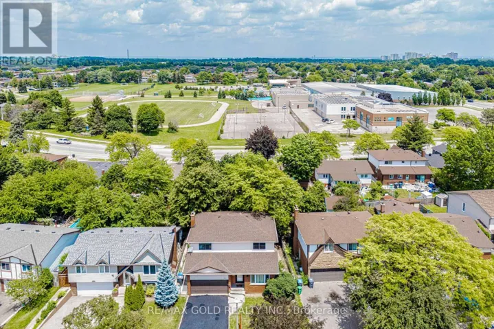 62 CHARTERS ROAD, Brampton (Madoc), Ontario L6V2S5