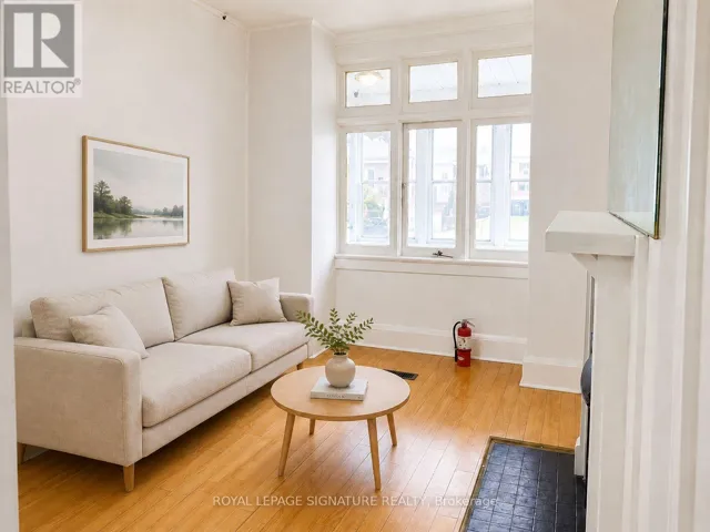 916 WOODBINE AVENUE, Toronto (Woodbine Corridor), Ontario M4C4B7