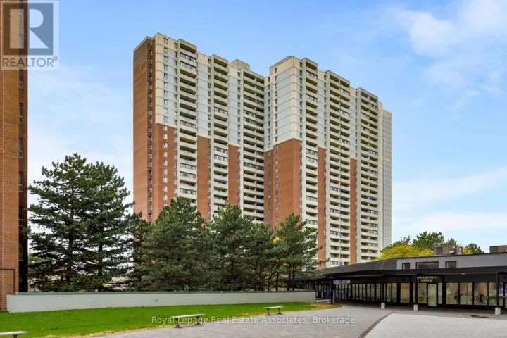 1710 - 5 MASSEY SQUARE, Toronto (Crescent Town), Ontario M4C5L6