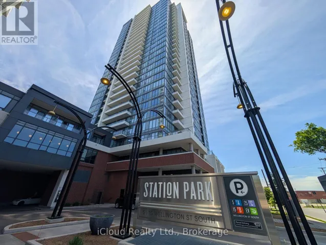211 - 15 WELLINGTON STREET S, Kitchener, Ontario N2G0E4