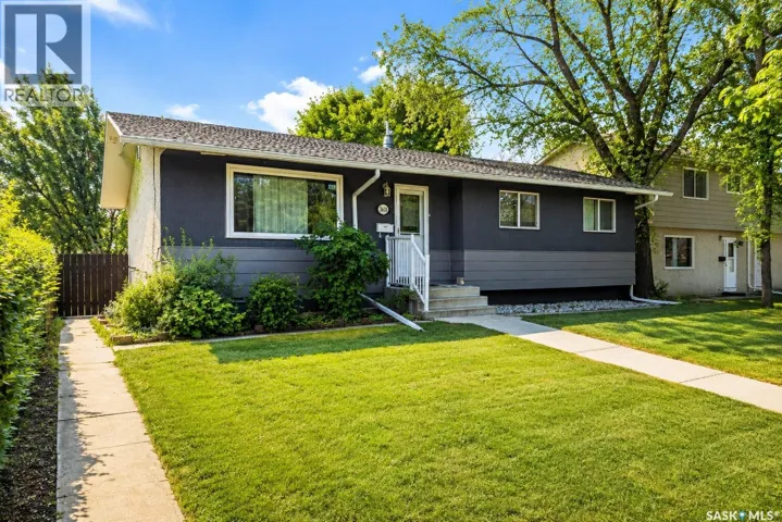 2638 Eastview, Saskatoon, Saskatchewan S7J3G8
