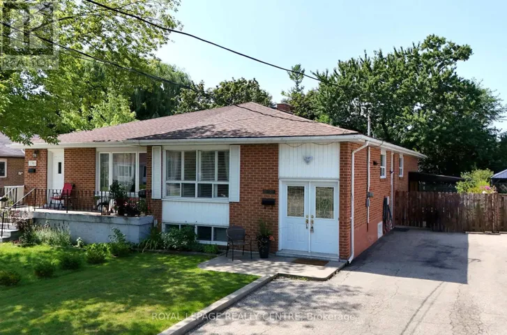 3388 FELLMORE DRIVE, Mississauga (Erindale), Ontario L5C2E2