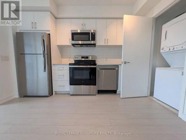 1320 - 4010 EGLINTON AVENUE, Toronto (Humber Heights), Ontario M9A4M2