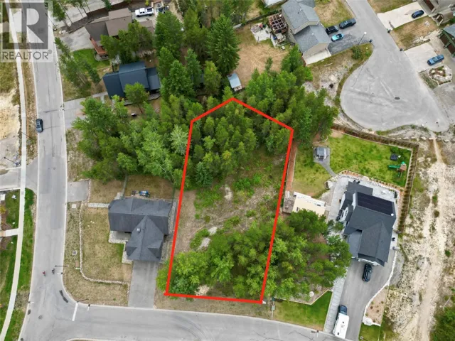 1505 QUARTZ Crescent, Golden, British Columbia V0A1H0