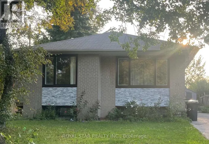 MAIN - 34 NEAPOLITAN DRIVE, Toronto (Bendale), Ontario M1P4B3