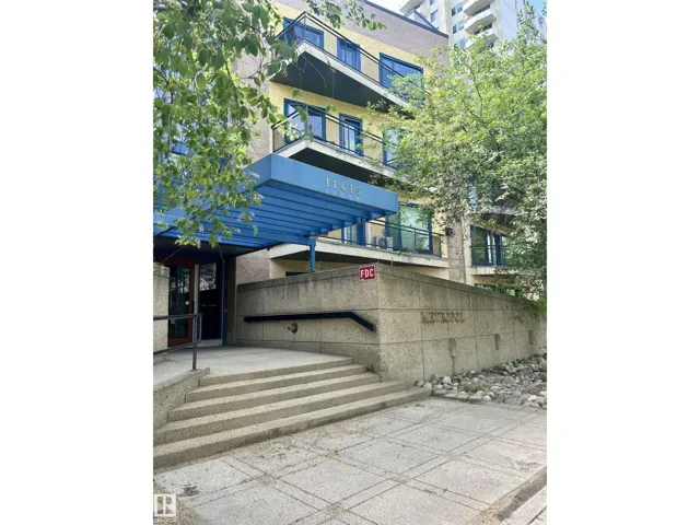 #206 11415 100 AV NW, Edmonton, Alberta T5K0J5