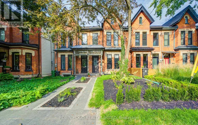 124 ROBERT STREET, Toronto, Ontario M5S2K3