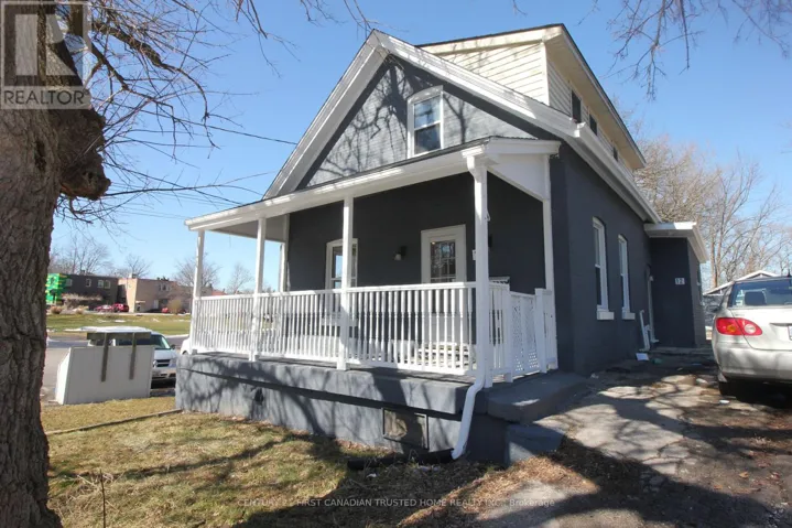 UPPER - 12 WESTON STREET, London South (South H), Ontario N6C1R1