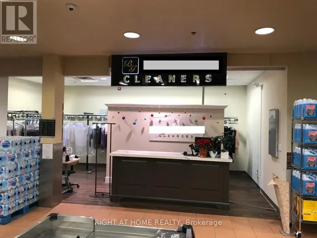 9306 BATHURST STREET, Vaughan (Patterson), Ontario L6A4N9
