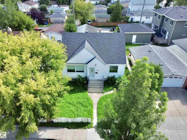 6209 106 ST NW, Edmonton, Alberta T6H2V1