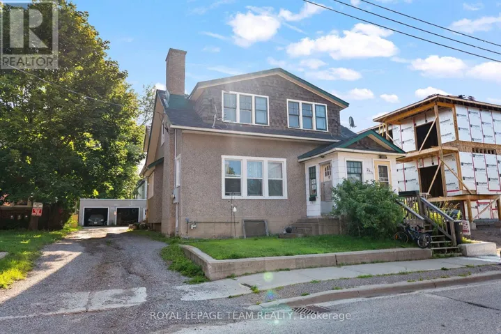 229 CECELIA STREET, Pembroke, Ontario K8A1R8