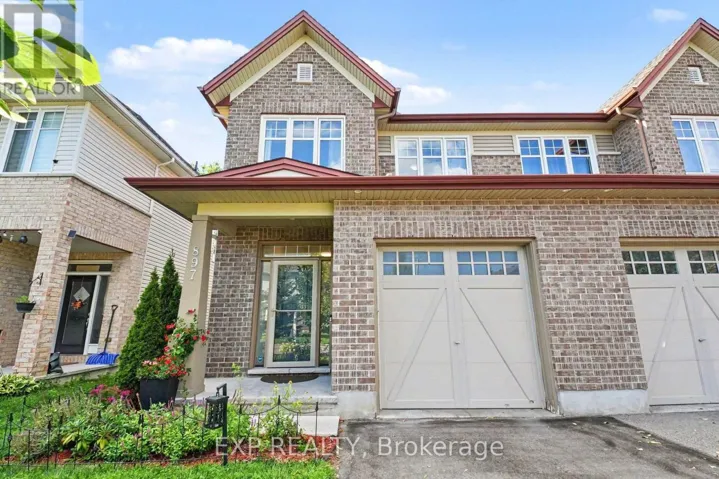897 BUNCHBERRY WAY, Ottawa, Ontario K1T3T8
