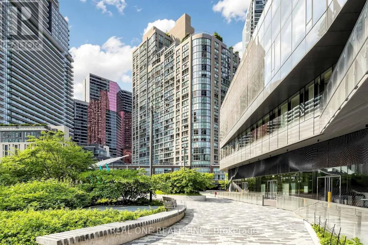 306 - 24 WELLESLEY STREET W, Toronto (Bay Street Corridor), Ontario M4Y2X6