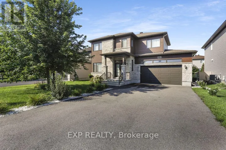 225 SUNSET CRESCENT, Russell, Ontario K4R0E5