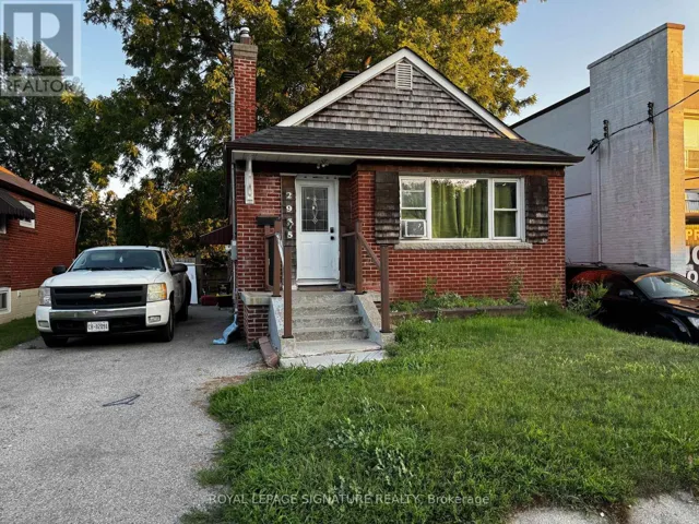 2935 ST CLAIR AVENUE E, Toronto (O'Connor-Parkview), Ontario M4B1N9