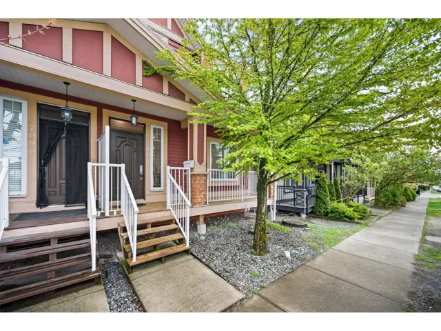 7088 144 STREET, Surrey, British Columbia V3W5S2