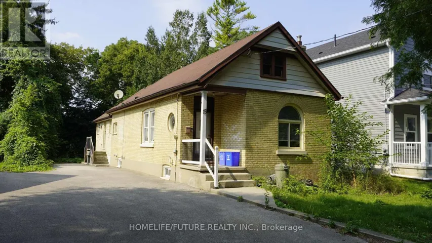 15 CHARLES STREET, London North (North N), Ontario N6H1H1
