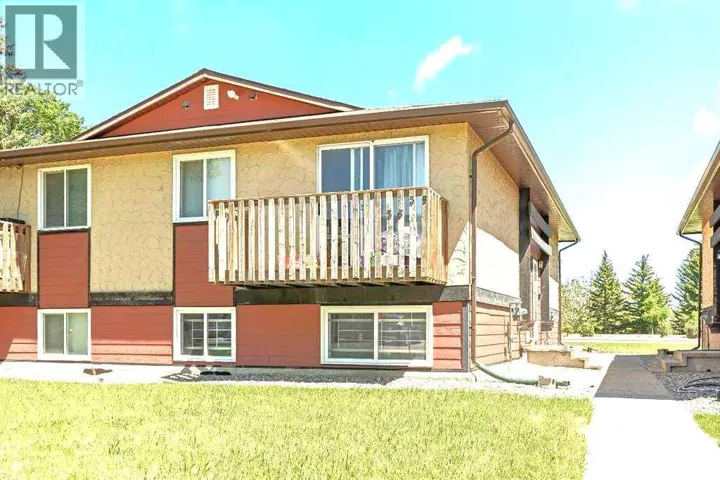 35, 5 Acadia Road W, Lethbridge, Alberta T1K4C1