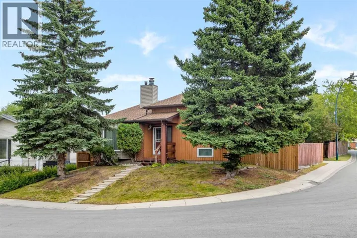 147 Whitlock Close NE, Calgary, Alberta T1Y4X2
