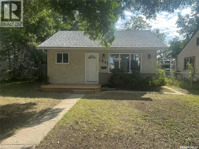 1841 YORK STREET, Regina, Saskatchewan S4T4R3