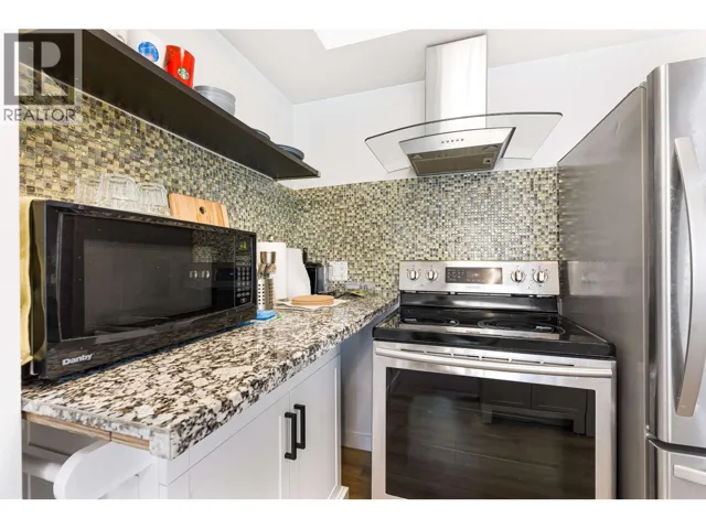 1406 1050 BURRARD, Vancouver, British Columbia V6Z2S3
