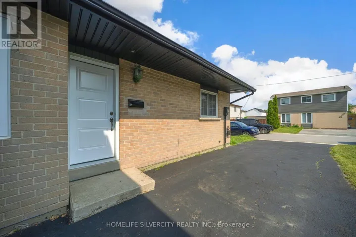 3 HAPSBURY SQUARE, Brampton (Central Park), Ontario L6S1Y7