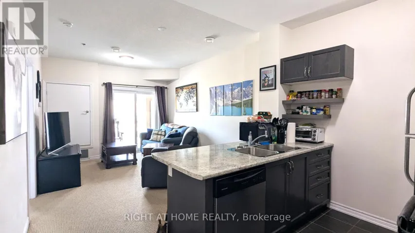 210 - 1360 COSTIGAN ROAD, Milton (CL Clarke), Ontario L9T0Y8