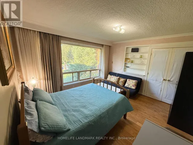MAIN FLOOR UNIT - 17 WISHING WELL DRIVE, Toronto (Tam O'Shanter-Sullivan), Ontario M1T1H9