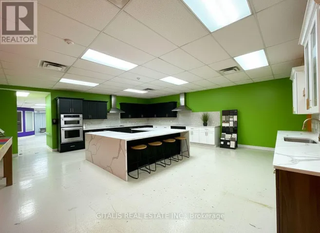 1165 WESTON ROAD, Toronto (Mount Dennis), Ontario M6M4P5