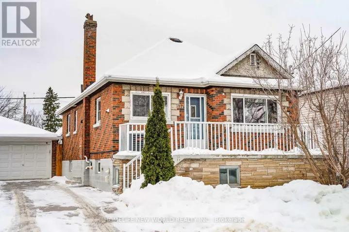 137 BANTING AVENUE, Oshawa (Central), Ontario L1H2M5
