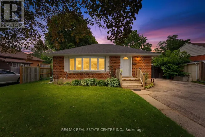 66 SCRIMGER AVENUE, Cambridge, Ontario N1R4W3