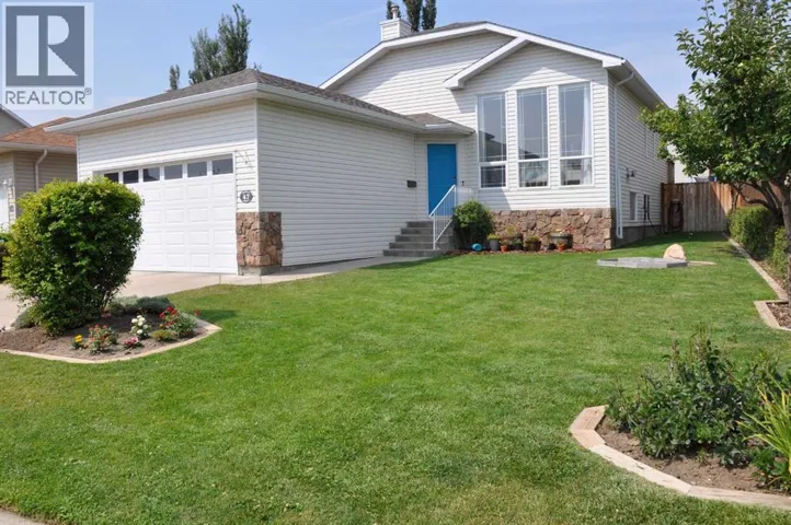 47 riverbrook Close W, Lethbridge, Alberta T1J0J4