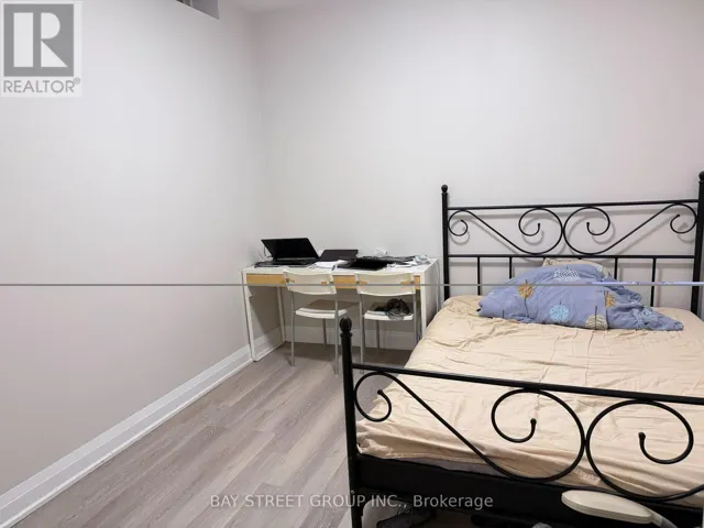 16 QUEEN MAGDALENE PLACE, Toronto (Hillcrest Village), Ontario M2H0A6
