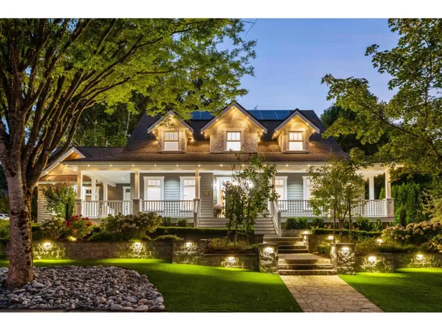 3015 141 STREET, Surrey, British Columbia V4P2J4