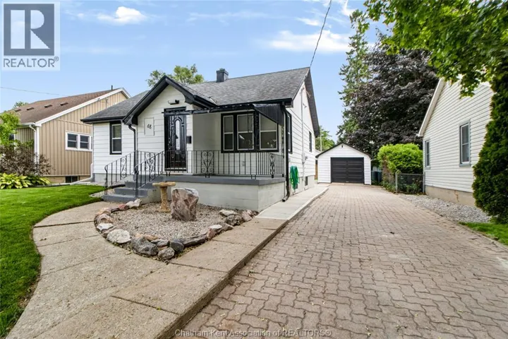 68 Tweedsmuir AVENUE East, Chatham, Ontario N7M3Z8