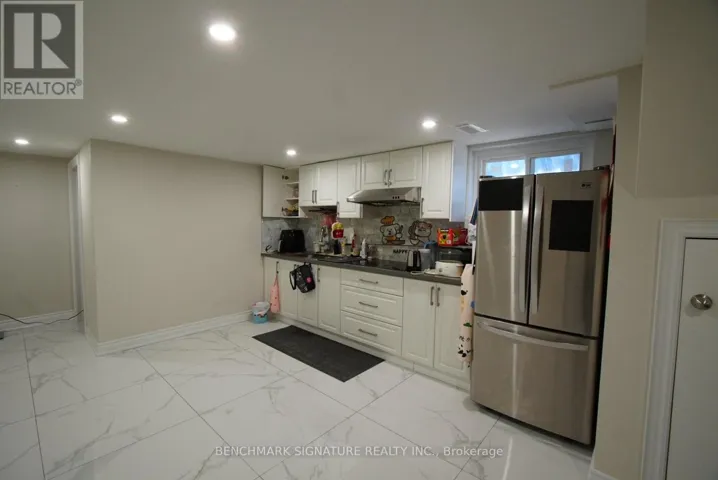 BSMT - 220 LUCAS STREET, Richmond Hill (Mill Pond), Ontario L4C4P7