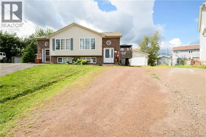 49 Armoyan Court, Moncton, New Brunswick E1G4T5