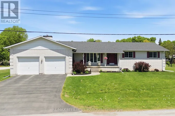 3 FOREST DRIVE, Rideau Lakes, Ontario K7A4S5
