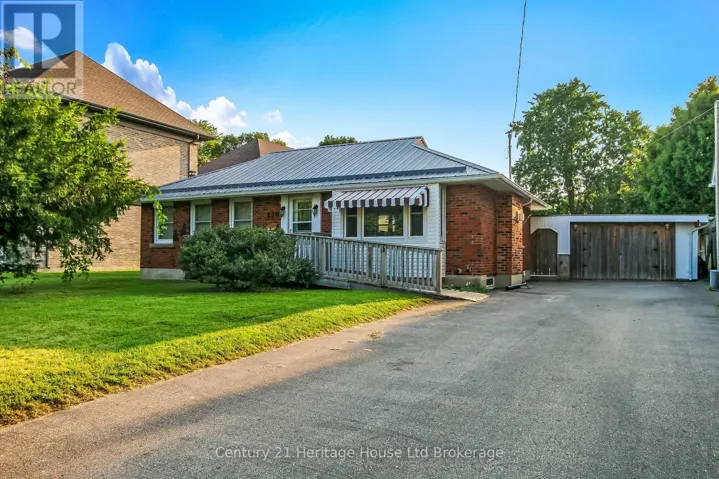 220 CLARKE STREET N, Woodstock (Woodstock - North), Ontario N4S7M7