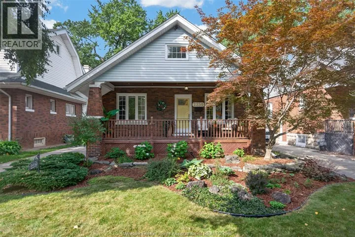 2259 LINCOLN, Windsor, Ontario N8W2R3