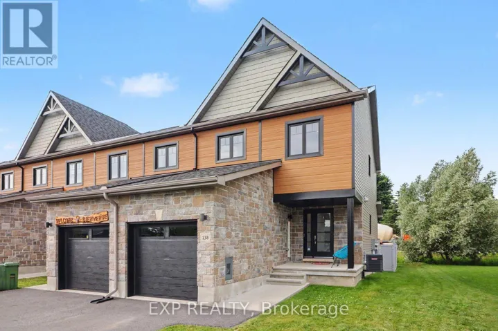 138 SAINT MALO PLACE, Russell, Ontario K0A1W0