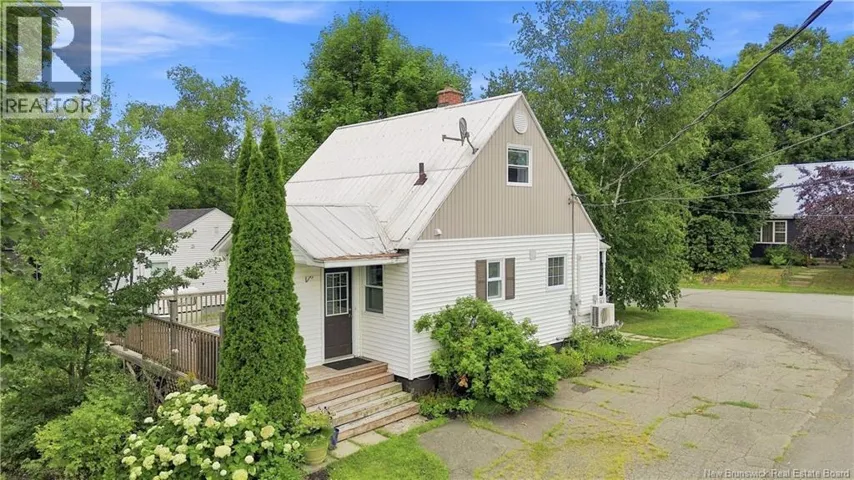 141 St. James Street, Woodstock, New Brunswick E7M2T5