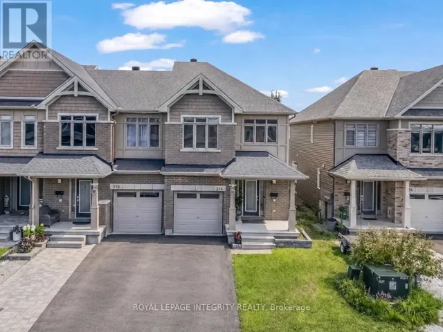 216 GOSSAMER STREET, Ottawa, Ontario K1C7G4