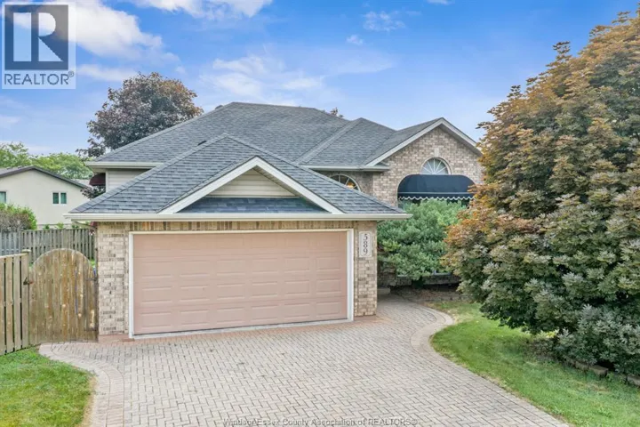 589 OLCOTT AVENUE, LaSalle, Ontario N9J3M4